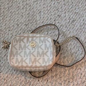 Authentic Michael Kors mini crossbody wallet bag